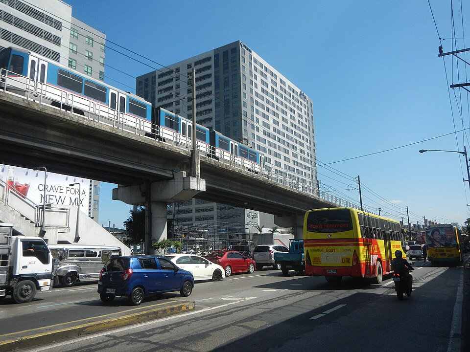 Eton Centris
